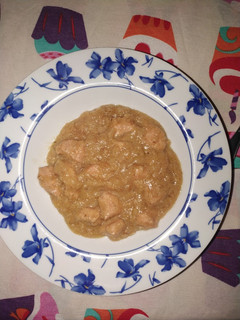 Una foto de Carne en salsa de pistachos