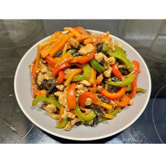 A picture of Yu Xiang Shredded Pork (Sichuan-style Stir-fried Pork in Garlic Sauce) | 鱼香肉丝.