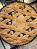 Crostata con ricotta agli amaretti e confettura