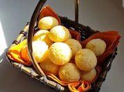 Una foto de chipa de queso