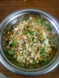 கேரட் பட்டாணி ரைஸ். (Carrot pattani rice recipe in tamil) செய்முறை முக்கிய புகைப்படம்