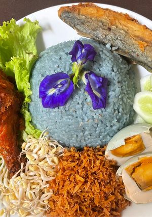 Foto resep 43. Nasi Kerabu Malaysia
