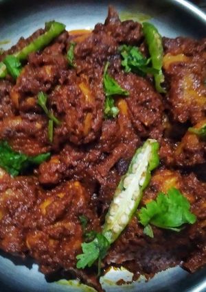 A picture of Chicken ghee roast.