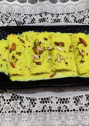 A picture of Malai bread roll.