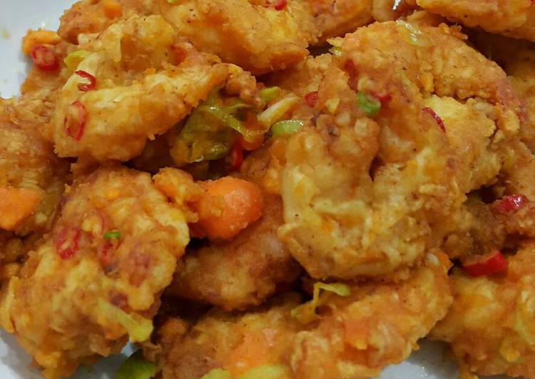 Cara Memasak Udang Goreng Telur Asin yang Renyah