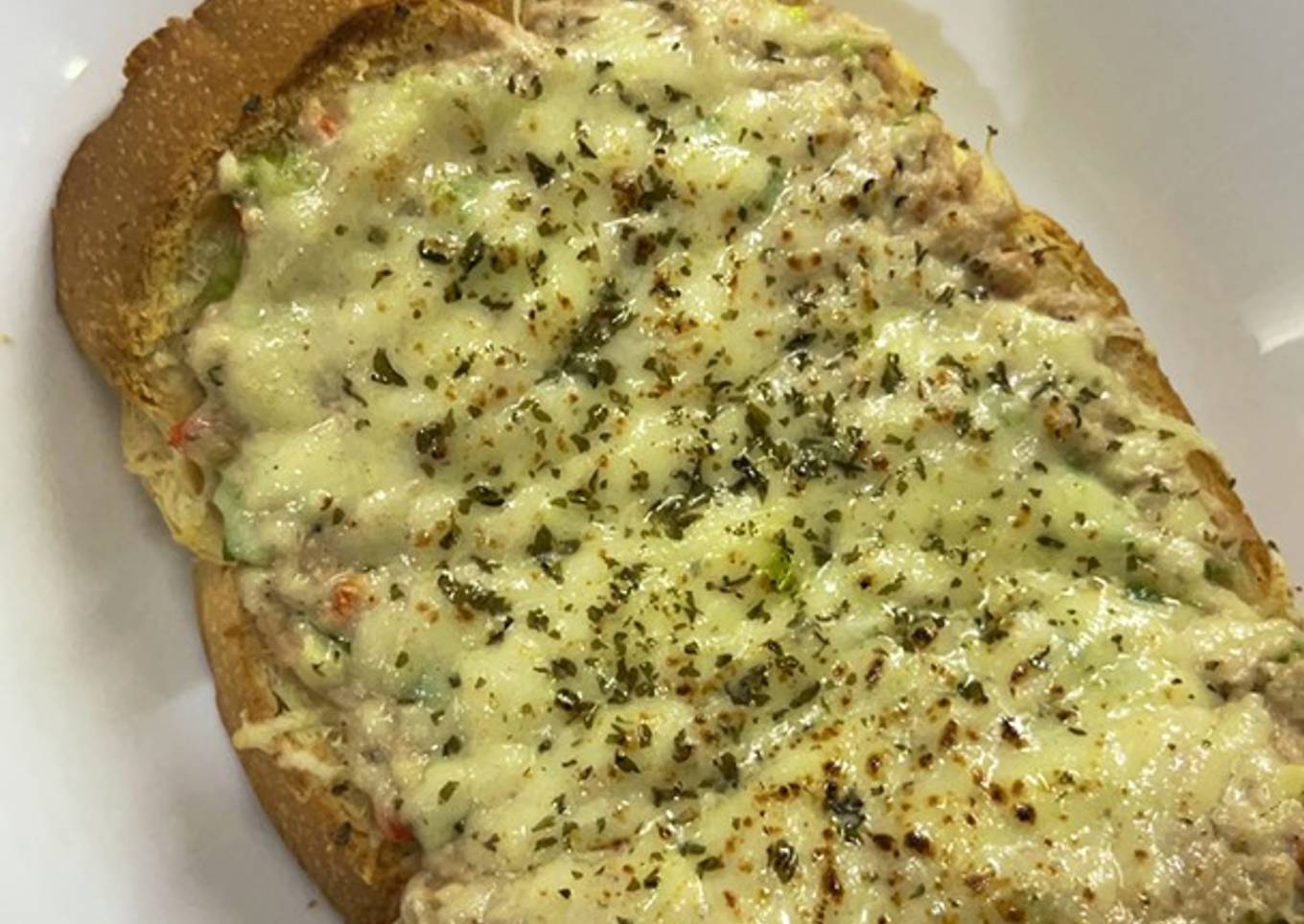 Tuna melt bread