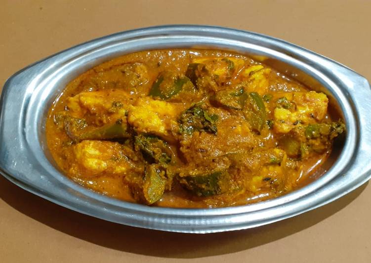 Steps to Make Perfect Corn paneer capsicum curry