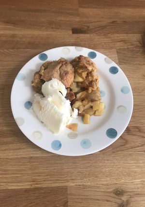 A picture of Apple Crumble 🍏.