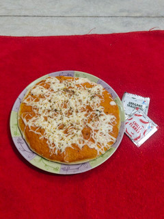 માર્ગેરિટા પીઝા (Margherita Pizza Recipe In Gujarati) રેસીપી મુખ્ય ફોટો