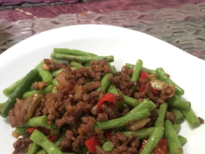 Langkah Mudah untuk Membikin Resep  Oseng buncis daging cincang yang Bikin Ngiler, Lezat