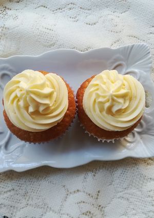 A picture of Easy vanilla cupcakes.