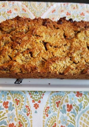 Una foto de Torta de manzana y guineo🍎🍌(sin azúcar)