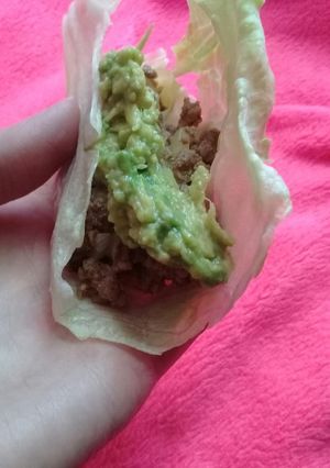 Foto principal de "Tacos" de lechuga y carne agridulce😃