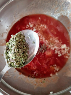 Una foto de Salsa para pizza Sin cocción
