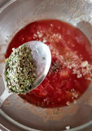 Una foto de Salsa para pizza Sin cocción