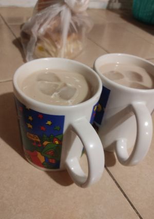 Una foto de Café con leche frío