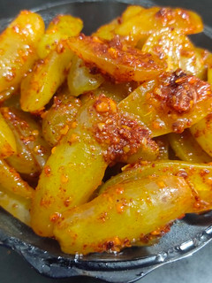લીલી દ્રાક્ષ નું અથાણું (Green Grapes Athanu Recipe In Gujarati) રેસીપી મુખ્ય ફોટો