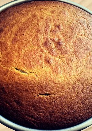 A picture of Banana Lemon Cake.
