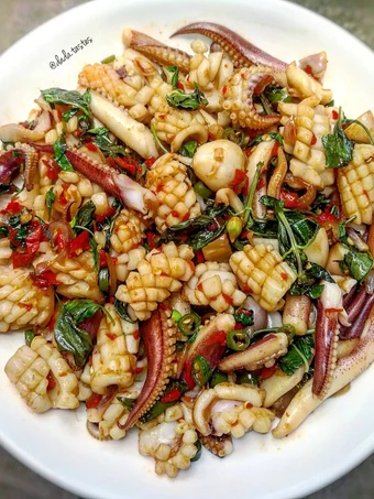 Cara Gampang Membikin Resep Sotong kemangi pedes ala thai yang Uenak Anti Ribet, Bikin Ngiler
