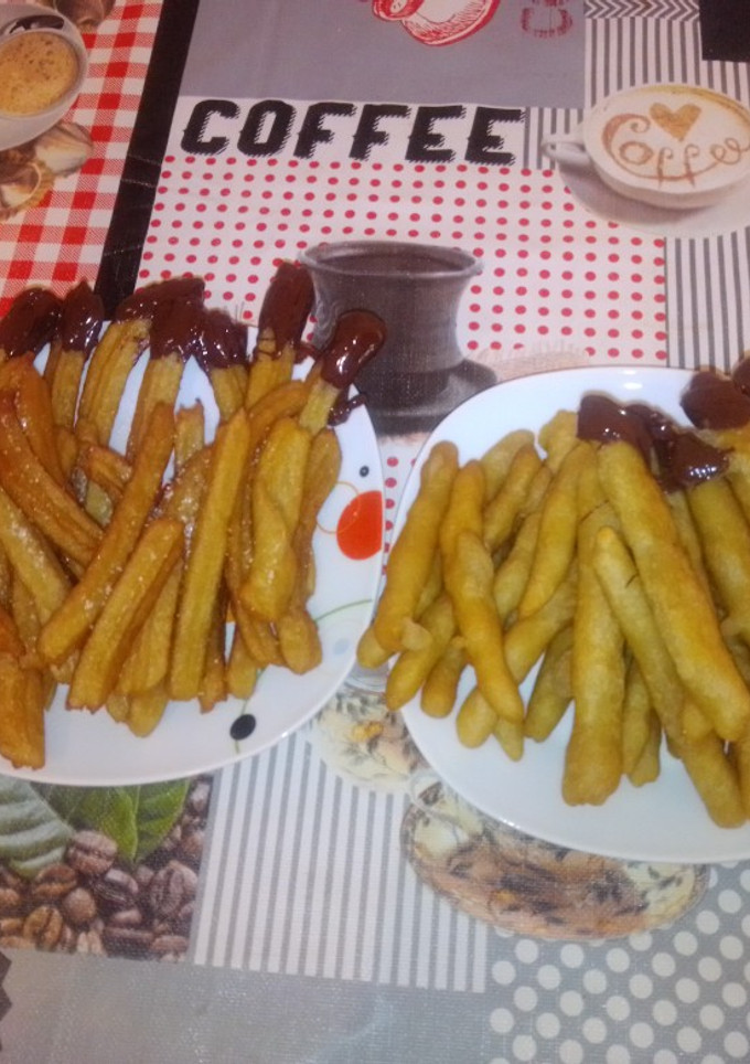 Una foto de Mini churros y porras caseros en MC