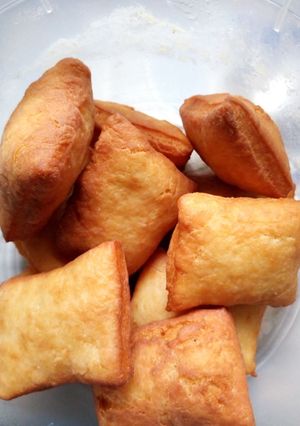 A picture of Beignets/Mandazis.