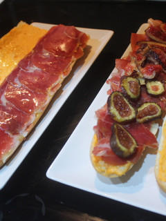 Una foto de Bocadillo de jamón con higos