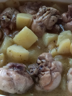 Una foto de 180. Pollo en salsa