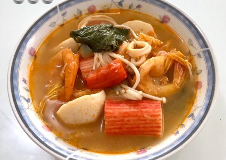 •TOM YAM• by Dapur Itha