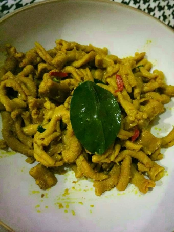 Langkah Gampang Membuat Resep Oseng usus Ayam bumbu kuning yang Sempurna Anti Ribet, Sempurna