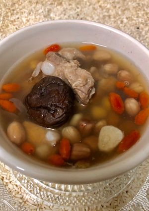 รูปของ ซี่โครงอ่อนถั่วลิสงตุ๋นยาจีน 🍲🇨🇳 #รักบ้านเกิด