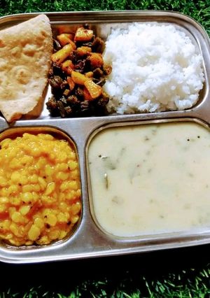 A picture of લચકો તુવેર ની દાળ.