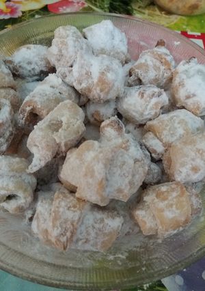 O poză a rețetei Cornulețe fragede cu untură și smântână.