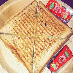 A picture of Grilled sandwich.