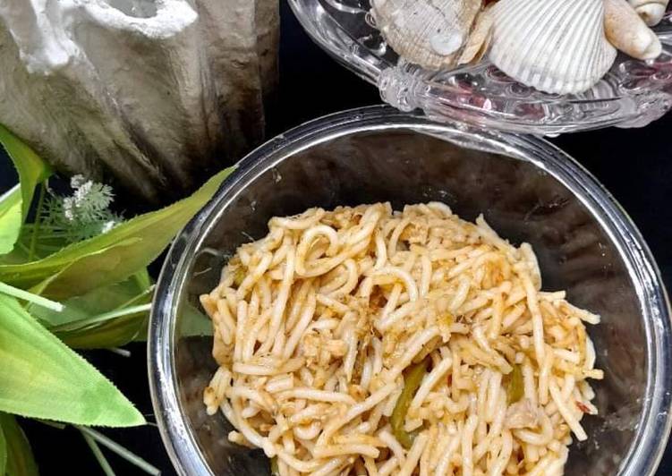 Recipe of Perfect Green chicken noodles