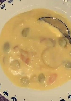 A picture of Fruit custard.