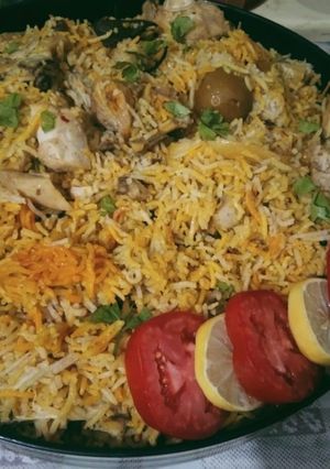 A picture of Chicken Achari biryani.