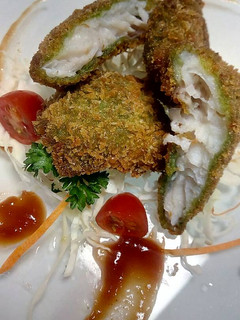 A picture of Spinach crumb fish.