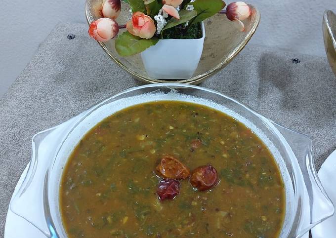 Recipe of Favorite Dal palak/ dal with spinach