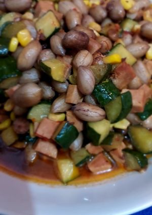 維力炸醬什錦丁（素食） 的食譜成品照片