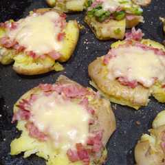 Una foto de Papas aplastadas