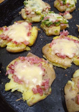 Una foto de Papas aplastadas