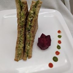 A picture of Cheese Chilli Toast Sandwich.