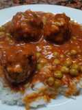 Albóndigas de carne y aceitunas