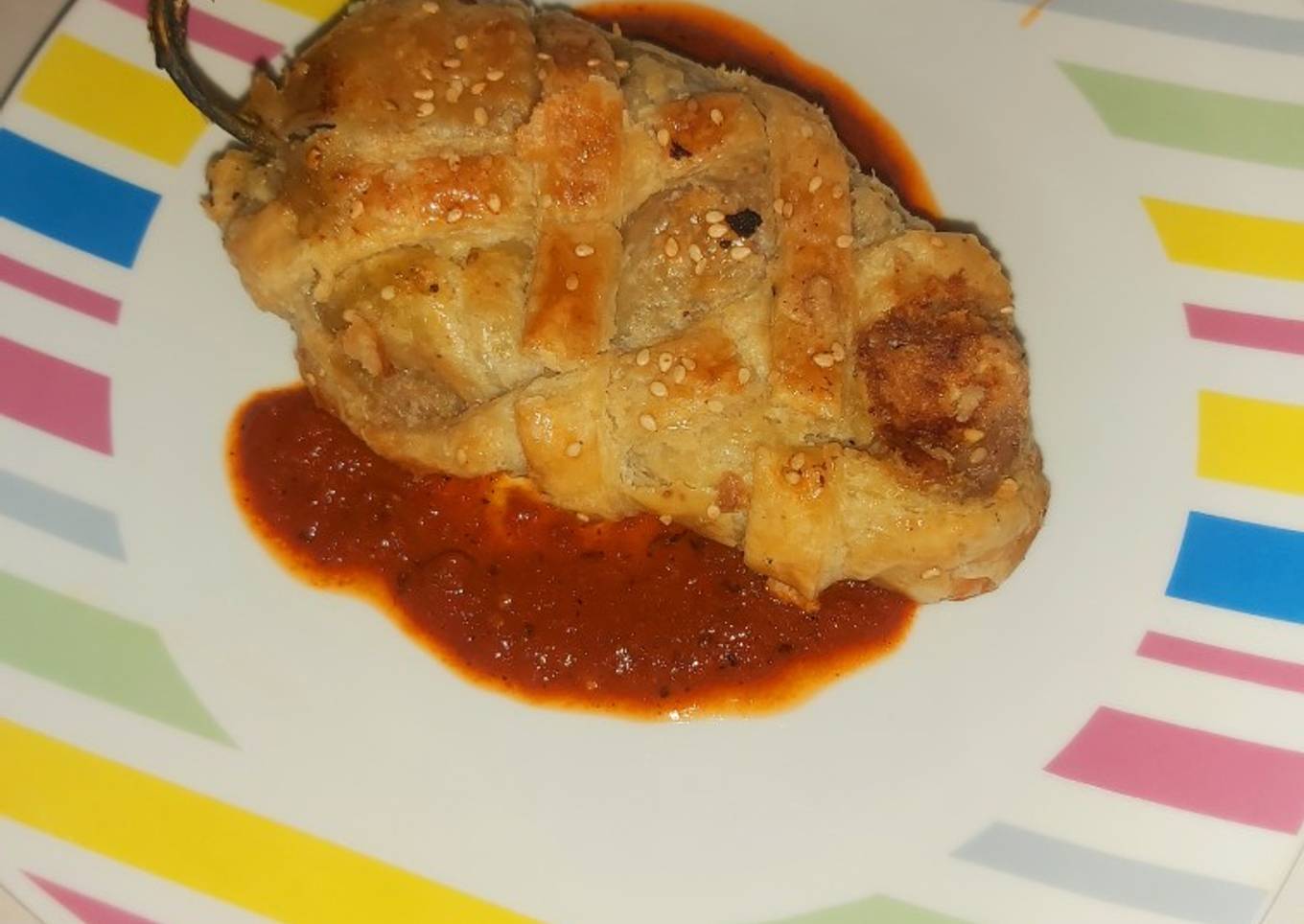 Rollo de chile poblano hojaldrado