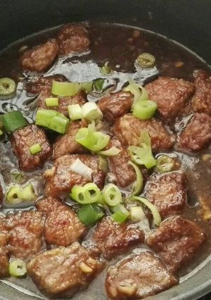 Una foto de MONGOLIAN BEEF estilo P.F. CHANG