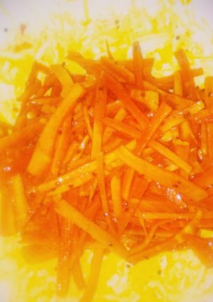 गाजर का आचार (Gajar ka achar recipe in hindi) रेसिपी मुख्य फोटो