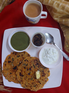 मूली मेथी मक्की का पराठा (Mooli Methi Makki ka paratha recipe in Hindi) रेसिपी मुख्य फोटो