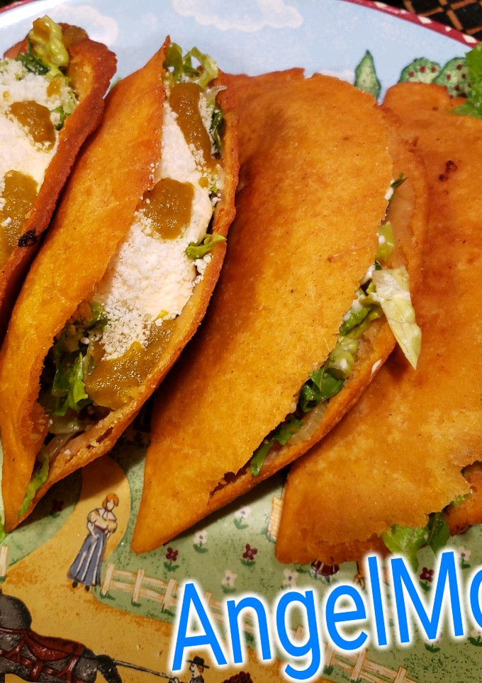 Una foto de QUESADILLAS FRITAS DE VEGETALES #AmiManera😋