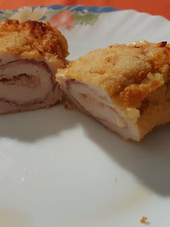 Una foto de Rollos de pechuga de pavo en airfryer