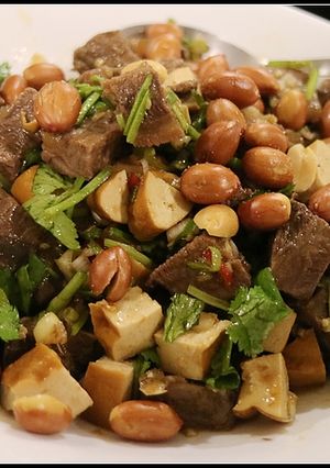 【五毒拌牛腱】爽快的下酒菜 的食譜成品照片